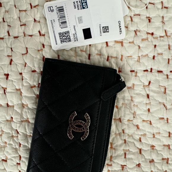 Chanel Cavier quilted CC zipper card holder - Picture 6 of 12
